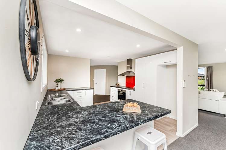 22 Sandstone Crescent Rolleston_16