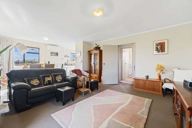 12 A,B,&C George Clay Place Huntly_4