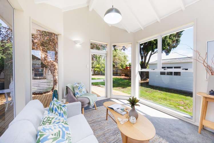 258 College Street West End_7