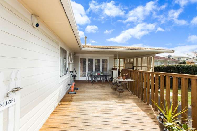 38 Kelkirk Street Kelston_7