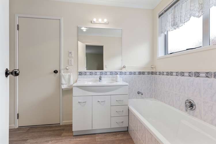 19 Pirika Place Papamoa_8