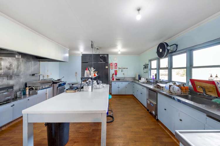 2 High Street Hunterville_8