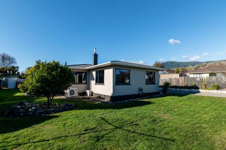 1 Lemari Avenue Stoke_24