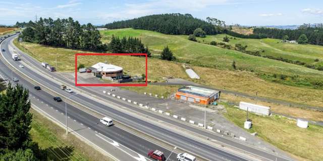 For Lease: Prime Restaurant space available on Highway in Pukeno