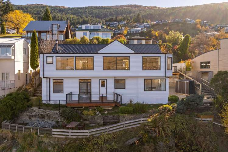 22 Golden Terrace Queenstown_33