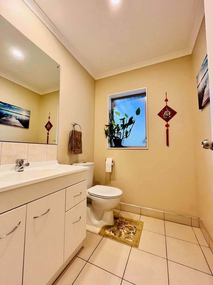 11 Kalmore Place Flat Bush_16