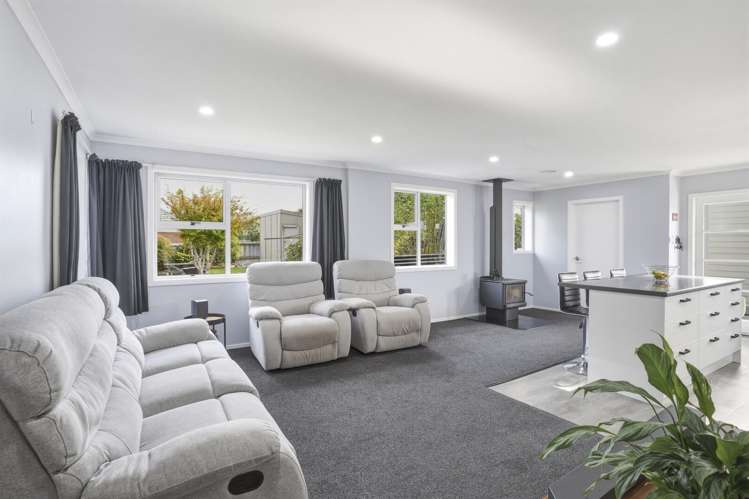 8 Ayr Street Balclutha_12