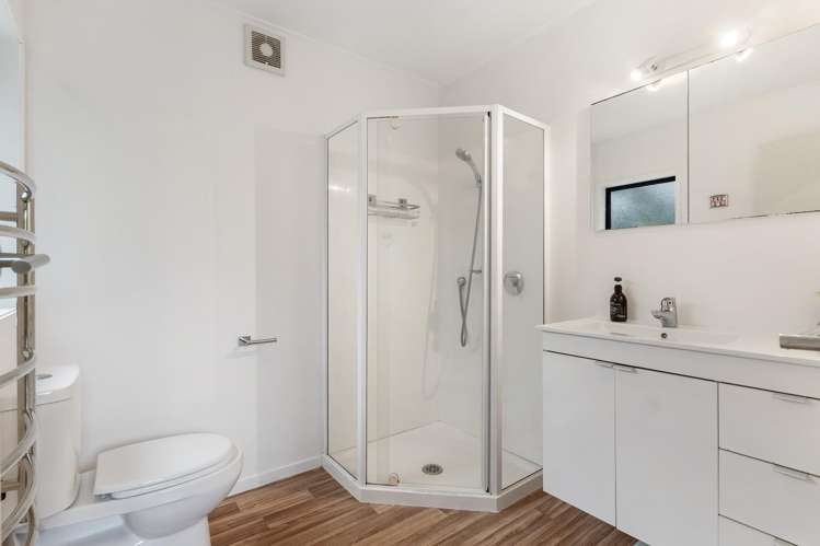 2/26 Colonial Road Birkenhead_8