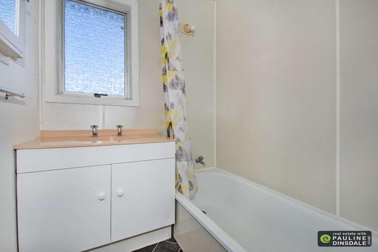 14 Earls Place Onerahi_9