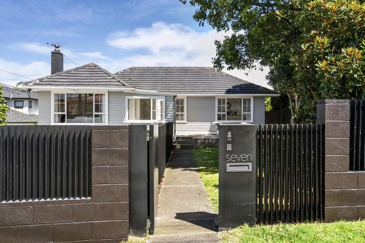 7 Tiroroa Avenue Te Atatu South_15