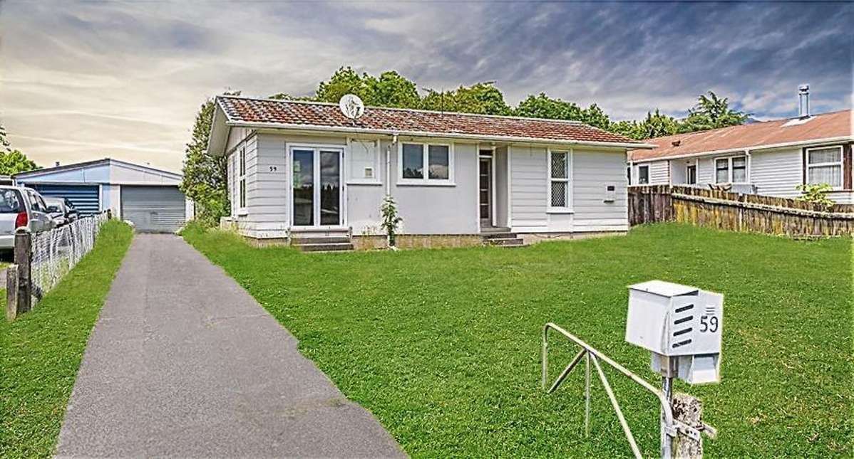 2 Bedrooms 1
