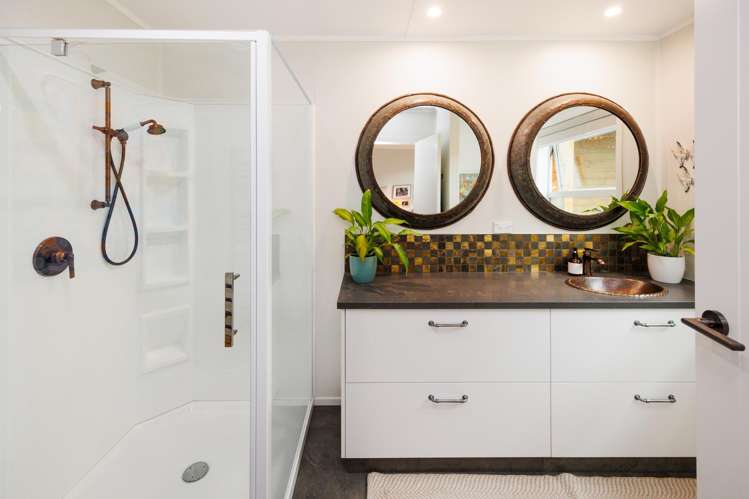 165 Albert Road Tokomaru_14