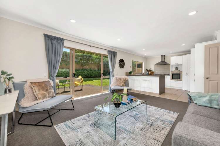 27 Carousel Crescent East Tamaki Heights_10