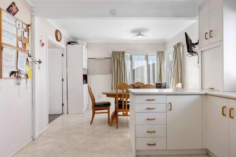 22 Rimu Street Gate Pa_9