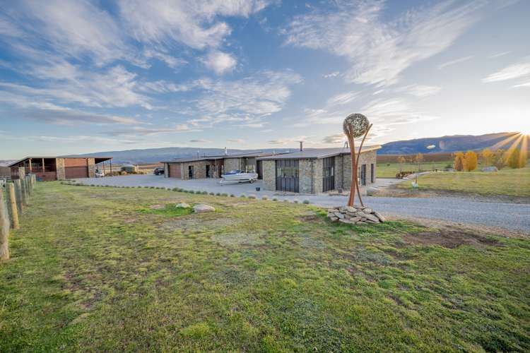 309 Golden Road Alexandra_2