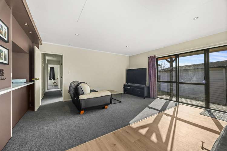 2/15 Hinemoa Avenue_2