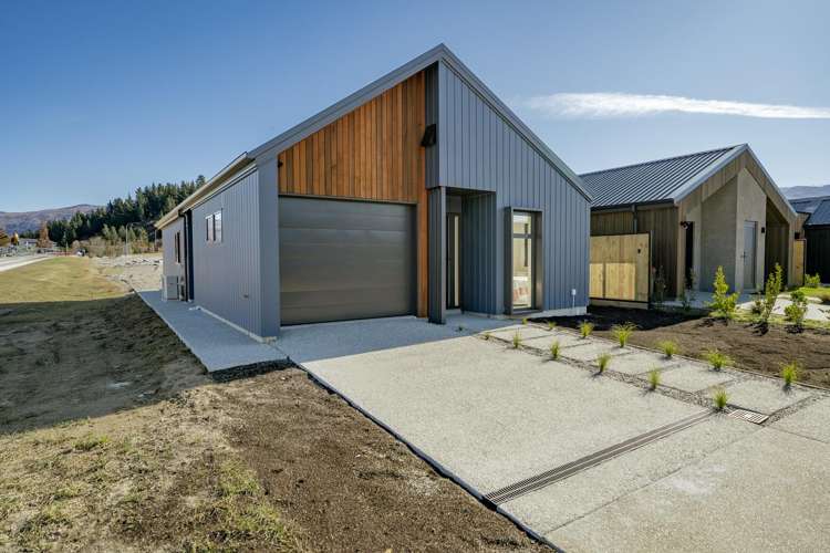 1 Booth Drive Cromwell_13