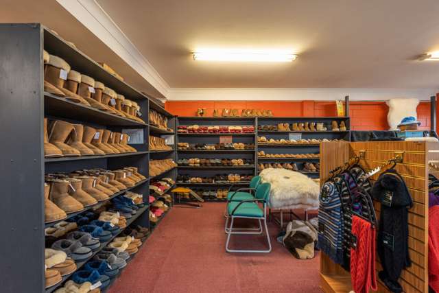 200-202 Main Highway Otaki_2