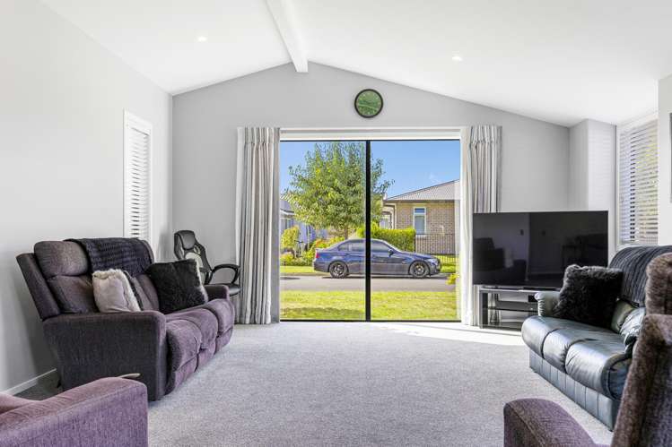 26 Bastille Court Rangatira Park_11