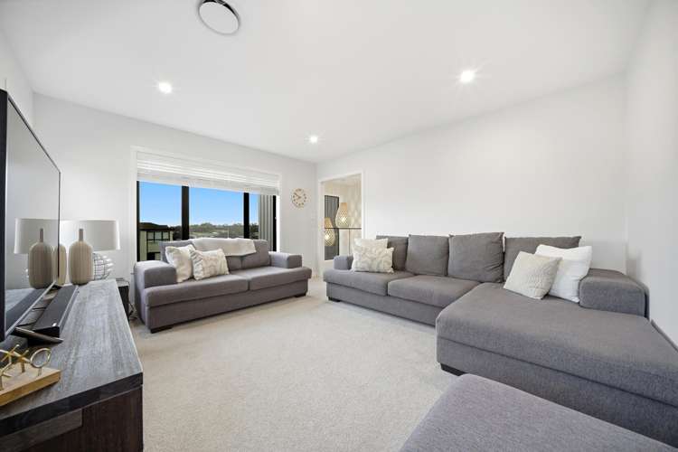 19 Headsail Drive Long Bay_14