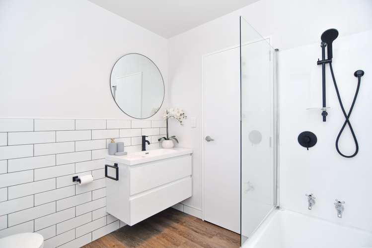 2/9 Nicholas Drive Linwood_14