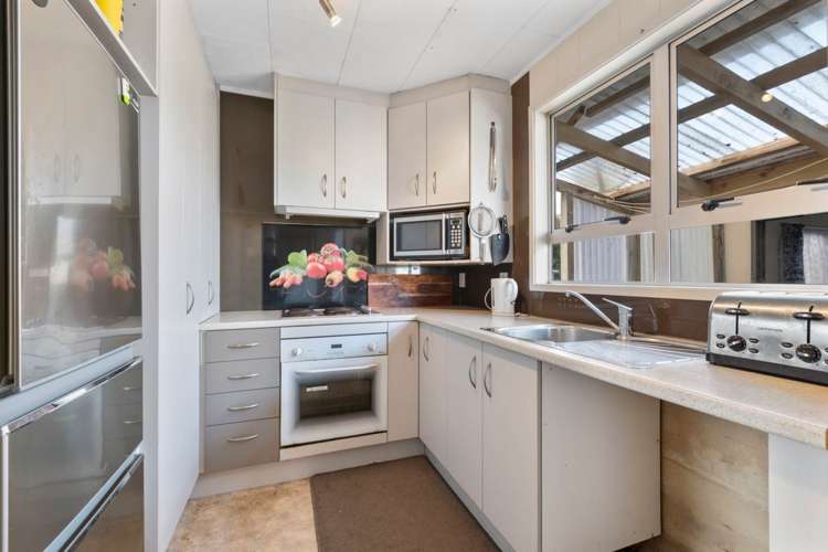 25 Tomintoul Place Highland Park_10