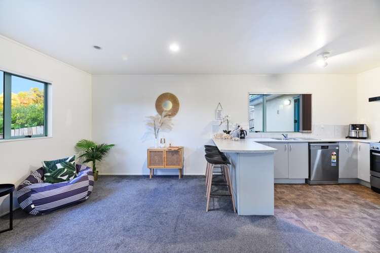 2/8 Adriatic Avenue Henderson_13