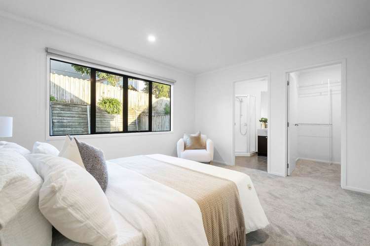 86 Fields Parade Oteha_14