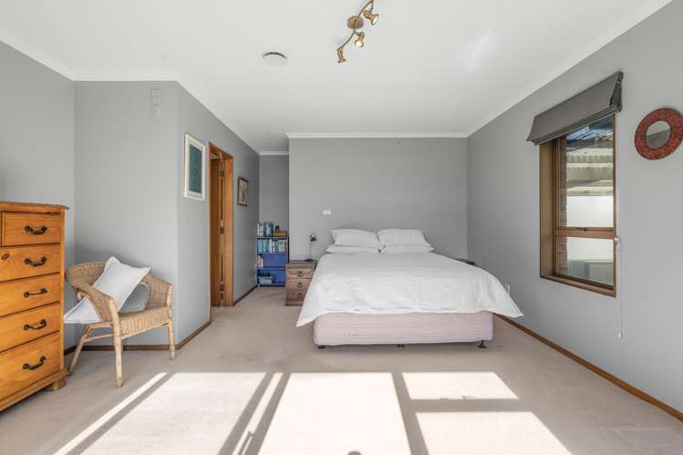 2 Batten Street Glenholme_14