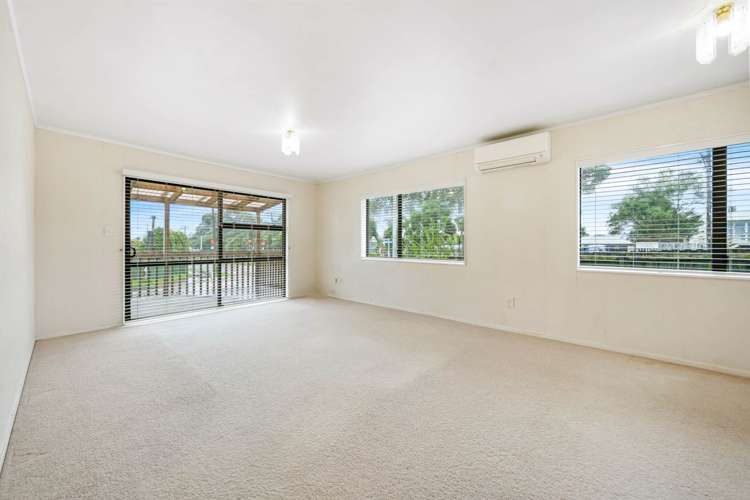 2/60 Flanshaw Road Te Atatu South_4