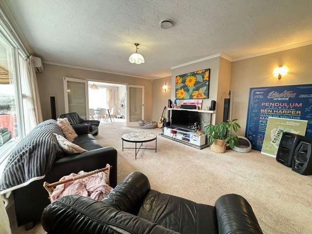 31 Deepdale Street Burnside_2