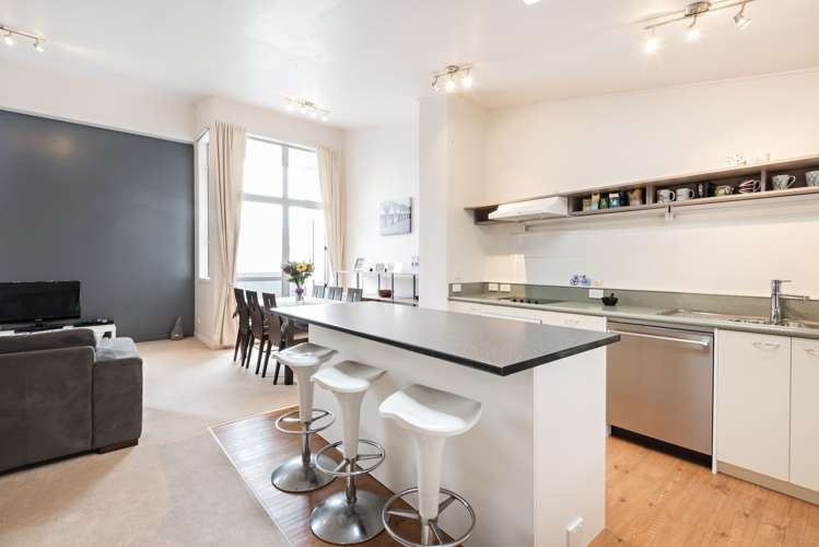 2/7 Feltex Lane Te Aro_1