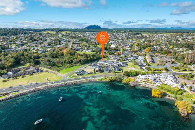 1/1 The Moorings Two Mile Bay_30
