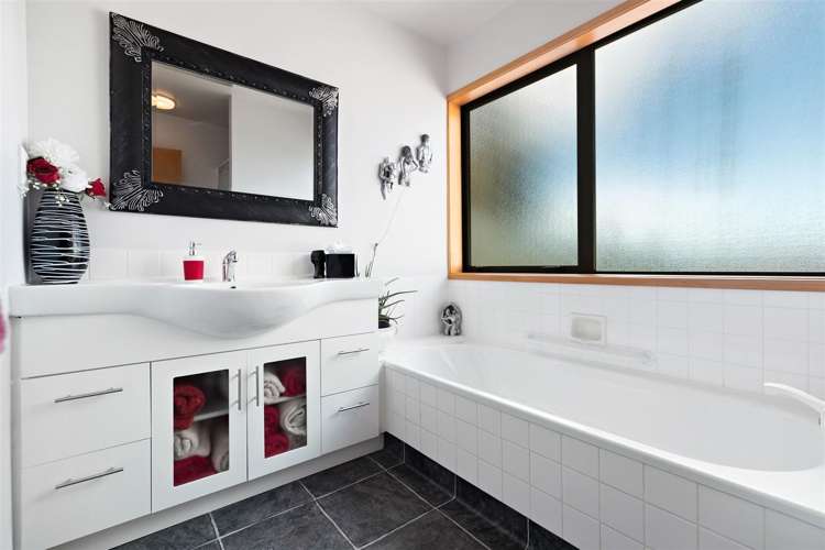 241 Lakeview Terrace Lake Hawea_13