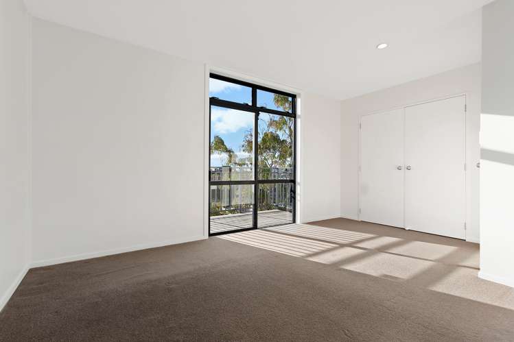 3/6 Ambrico Place New Lynn_2