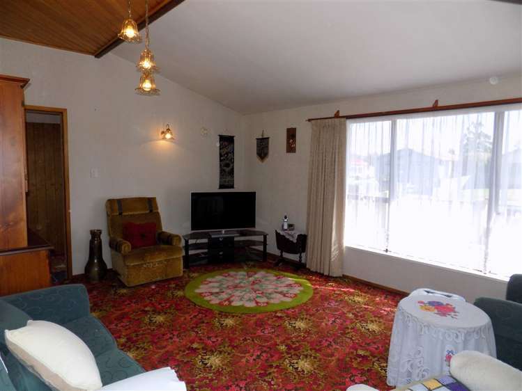 9 Silverton Road Waihi_13