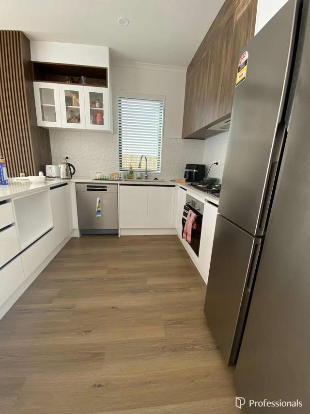 13 Sagitta Drive Flat Bush_3