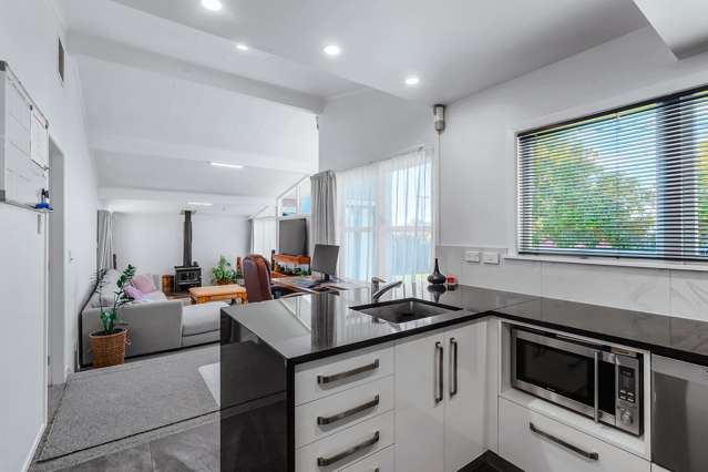 8 Simkin Street Taupo_4