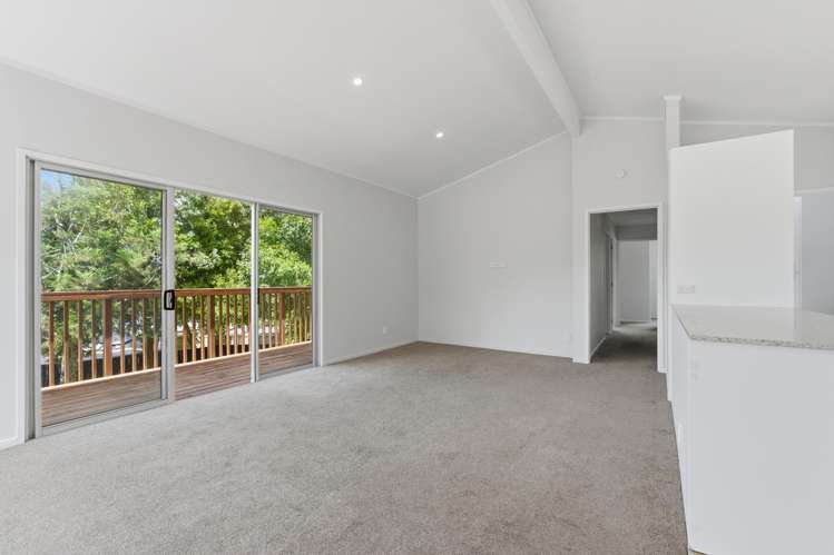 3 Win Grove Hatfields Beach_11