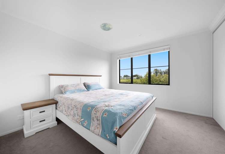 43 Saddleback Crescent Papakura_8