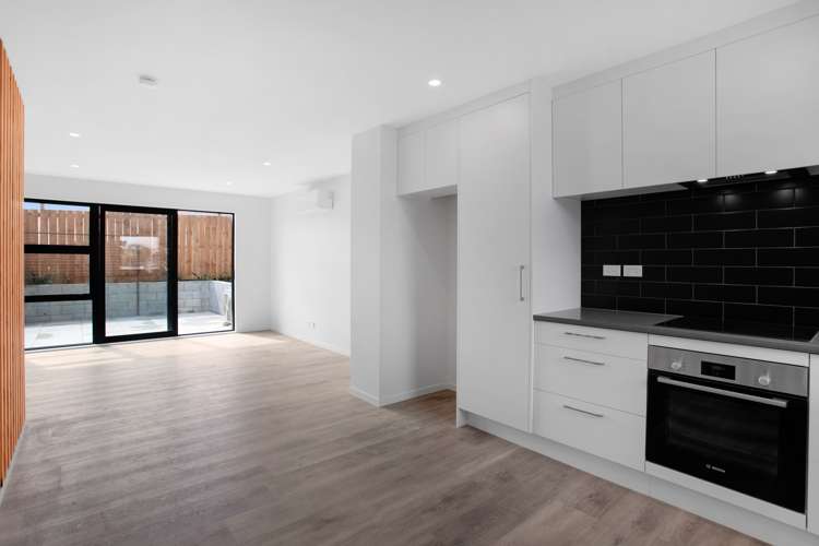 31 Ara Mara Hua Henderson_3