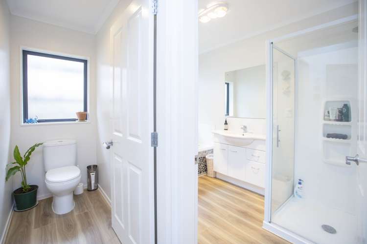 61 Percy Kinsman Crescent Riverstone Terraces_11