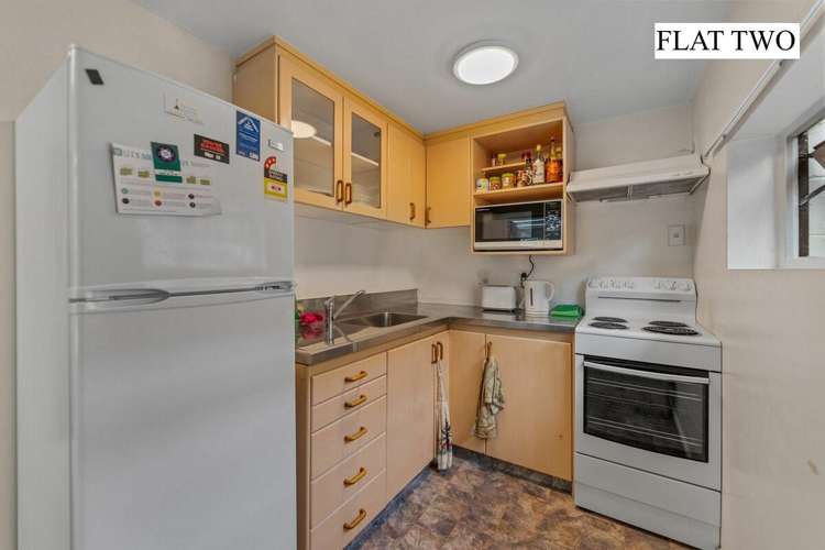 2/7A Royal Terrace Dunedin Central_2