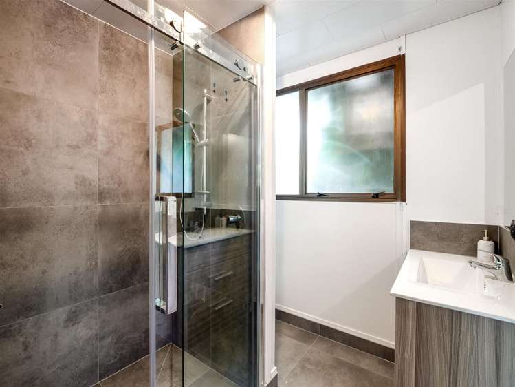 8A Queenspark Drive Parklands_8