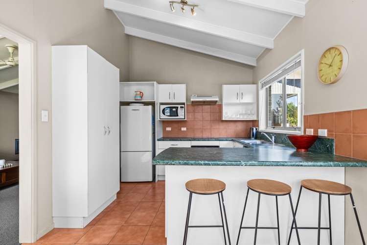 12A Tucker Lane Clive_5