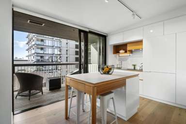 218/38 Khyber Pass Road_3