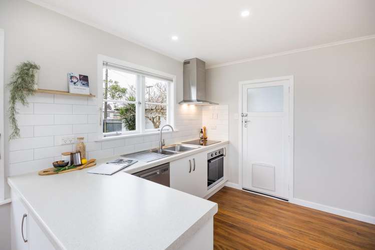 11 Churchill Avenue Feilding_18