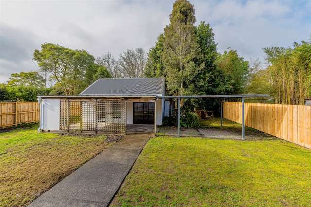 53 Cambridge Road Riverhead_4