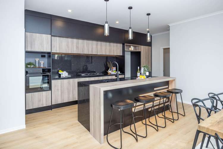 21 Halley Drive Chartwell_3
