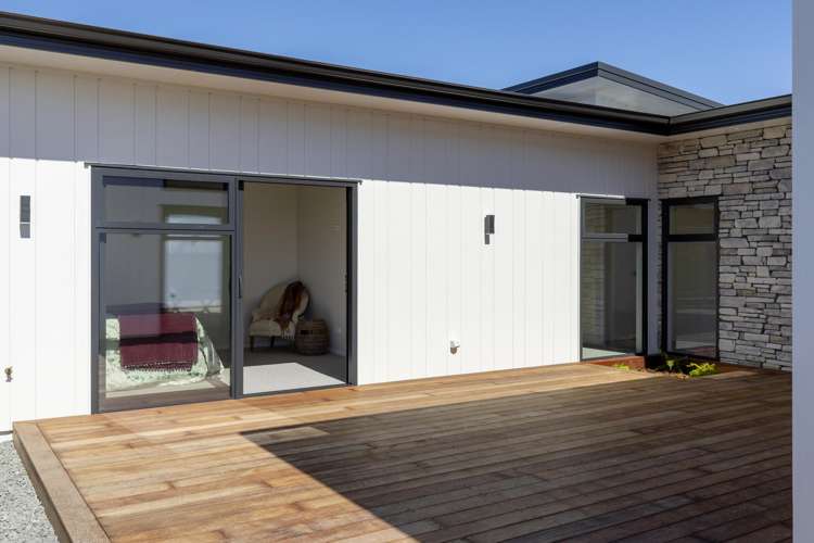 15 Makomako Crescent Wharewaka_36